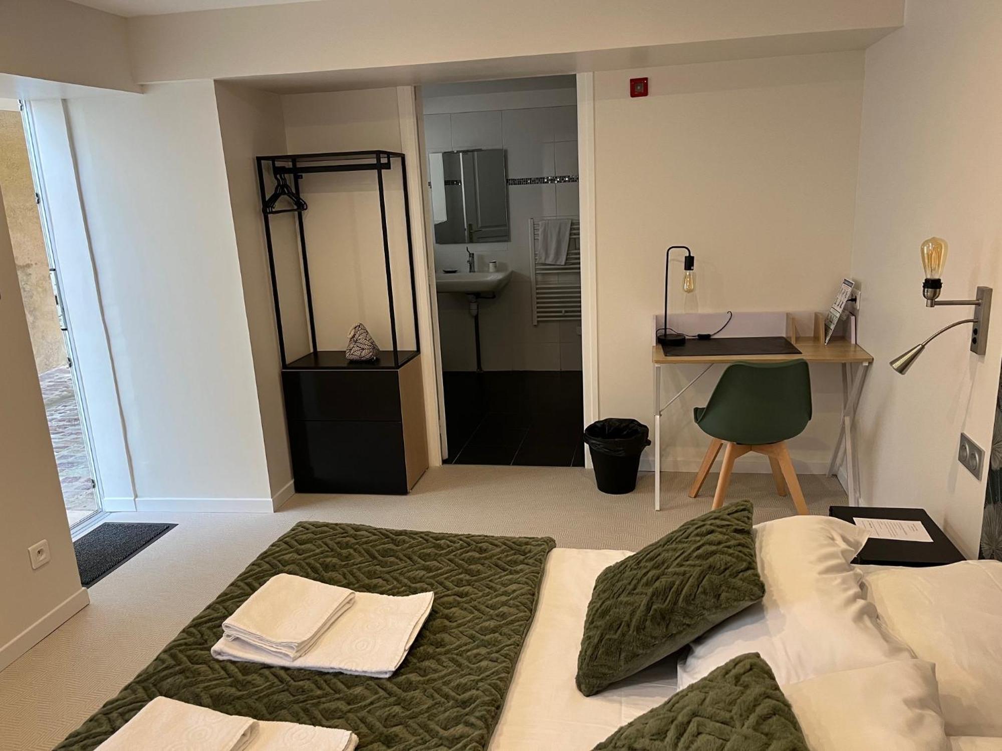 Hotel Le Saint Patrice 바이외 외부 사진